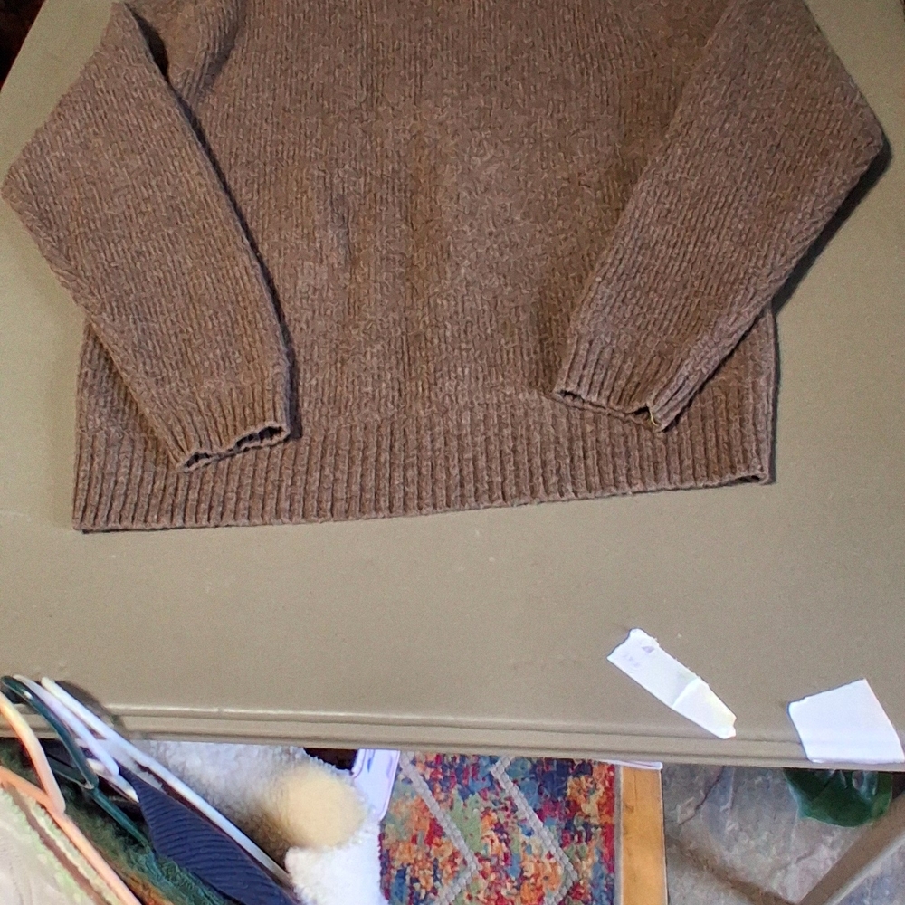 Ralph Lauren Men's V-Neck Sweater in Heathered Brown - Picture 2 of 7